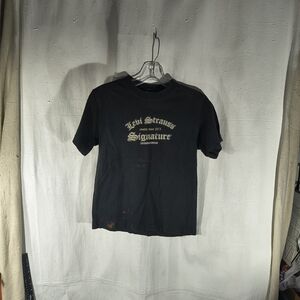 Levi's Kid's Size 6/7 Distressed Black  T-Shirt